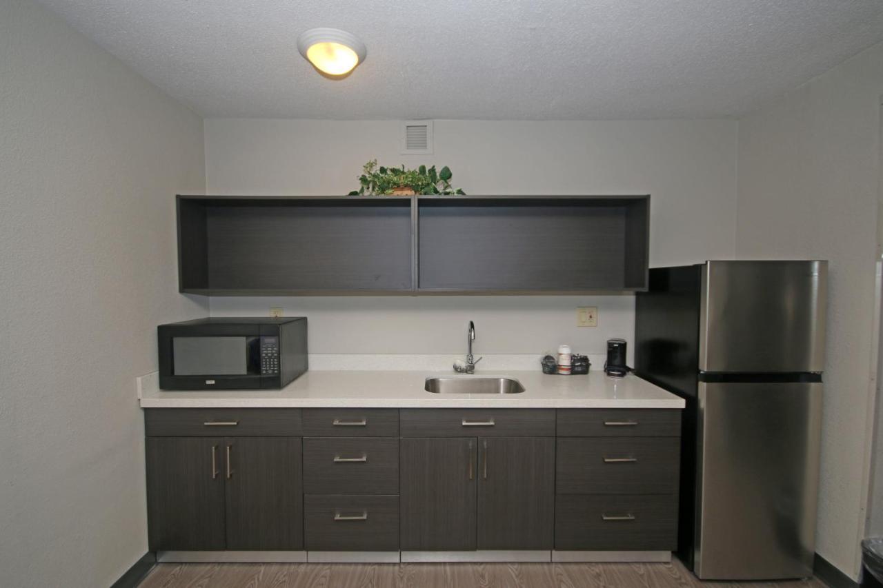 Clarion Pointe Statesville Εξωτερικό φωτογραφία
