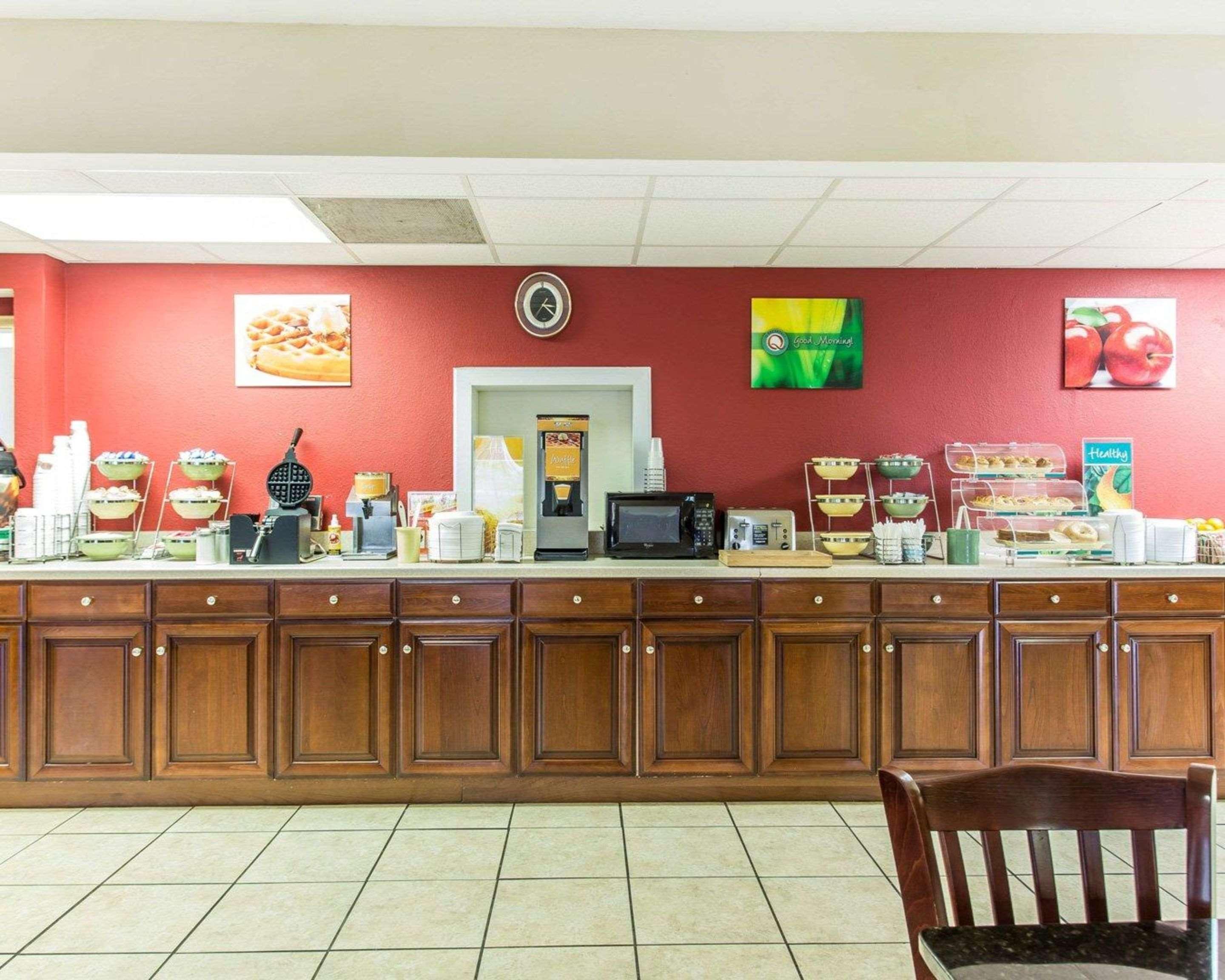 Clarion Pointe Statesville Εξωτερικό φωτογραφία