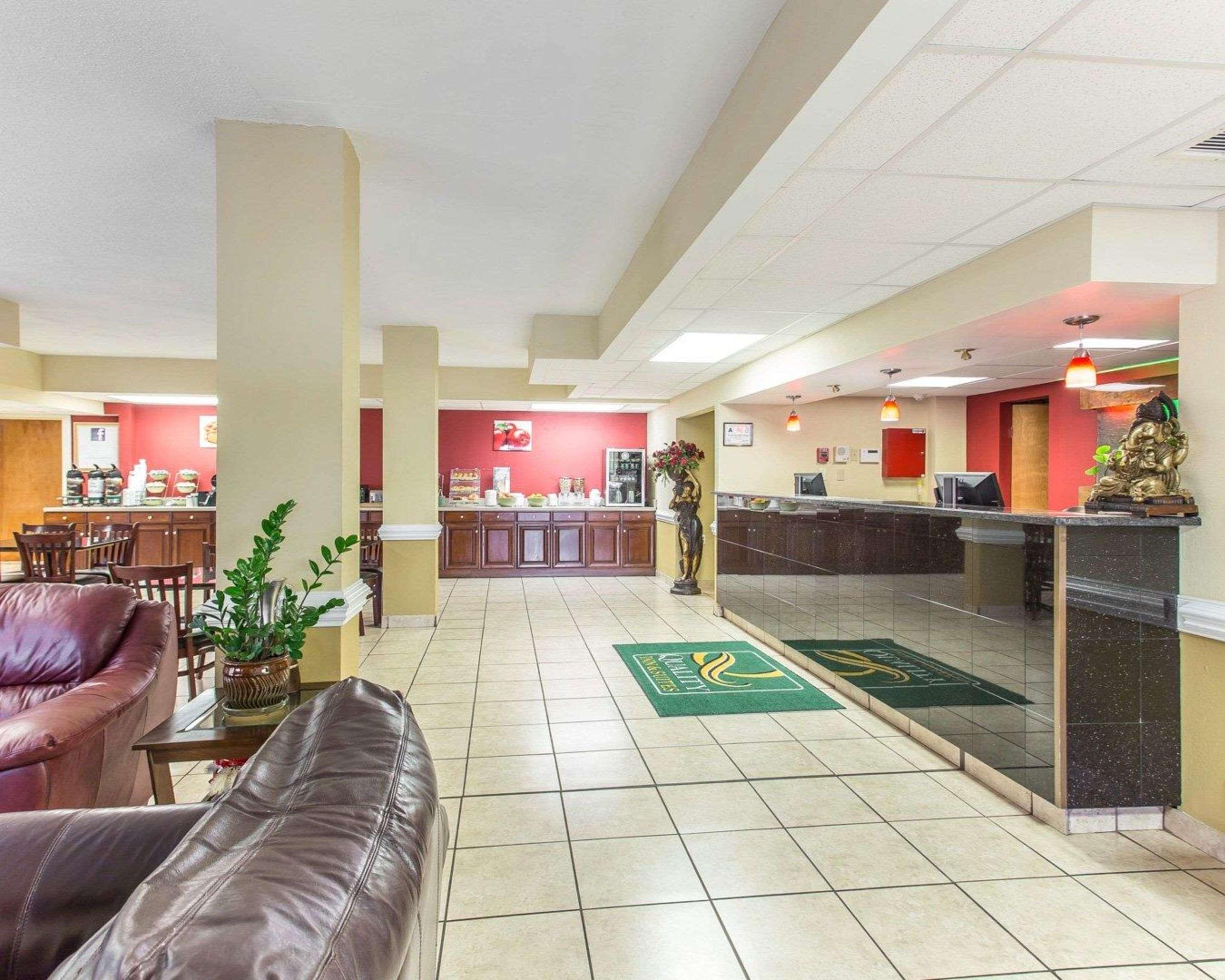 Clarion Pointe Statesville Εξωτερικό φωτογραφία