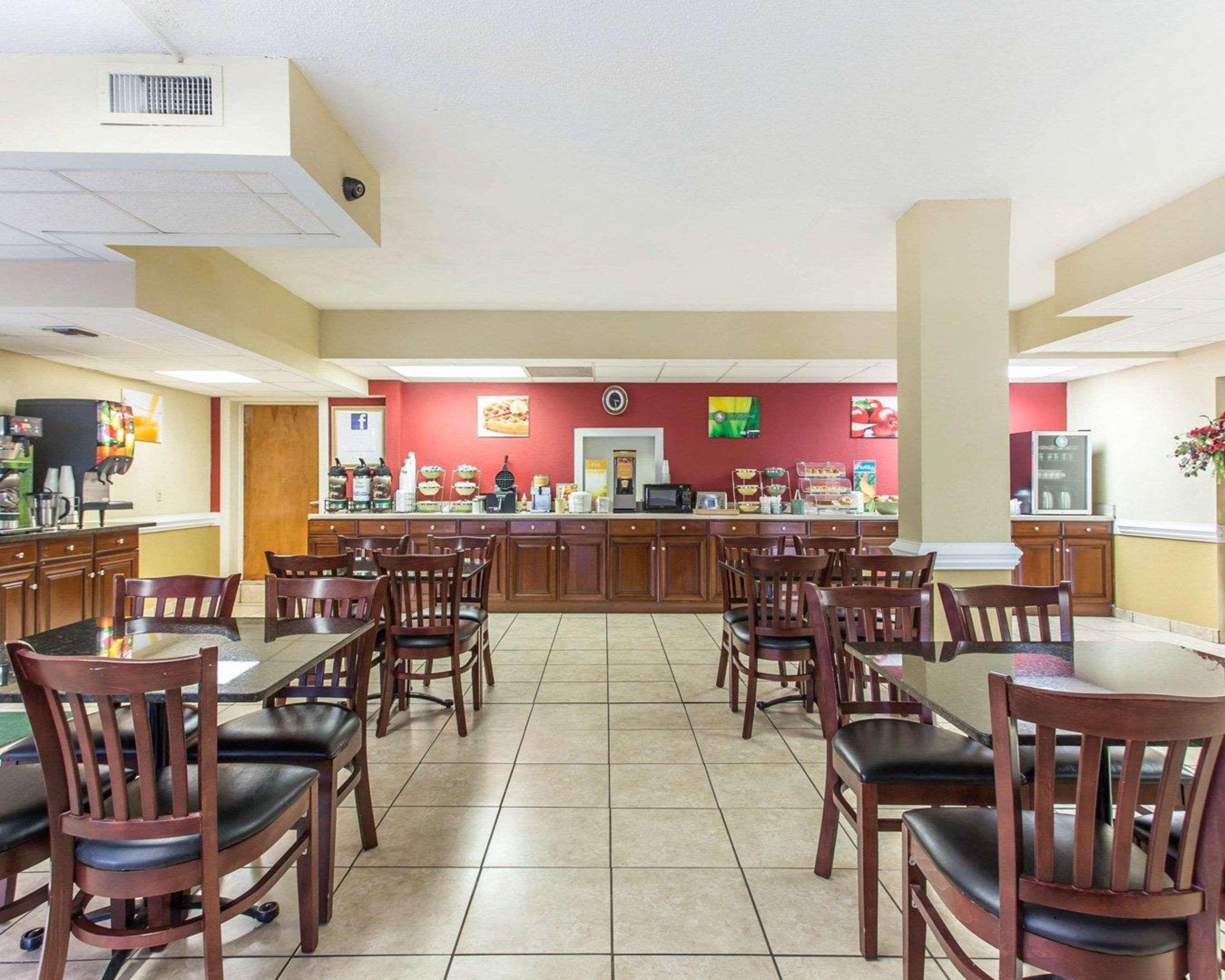 Clarion Pointe Statesville Εξωτερικό φωτογραφία