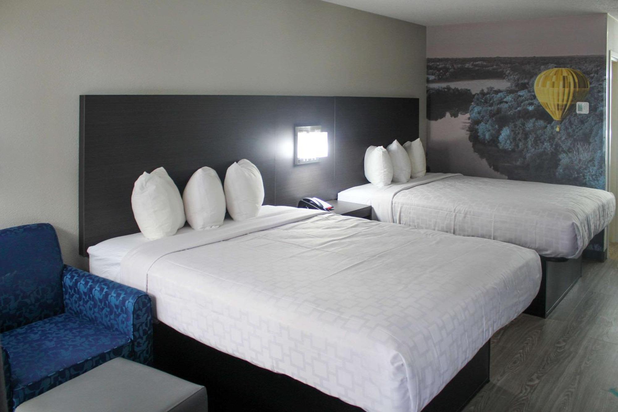 Clarion Pointe Statesville Εξωτερικό φωτογραφία